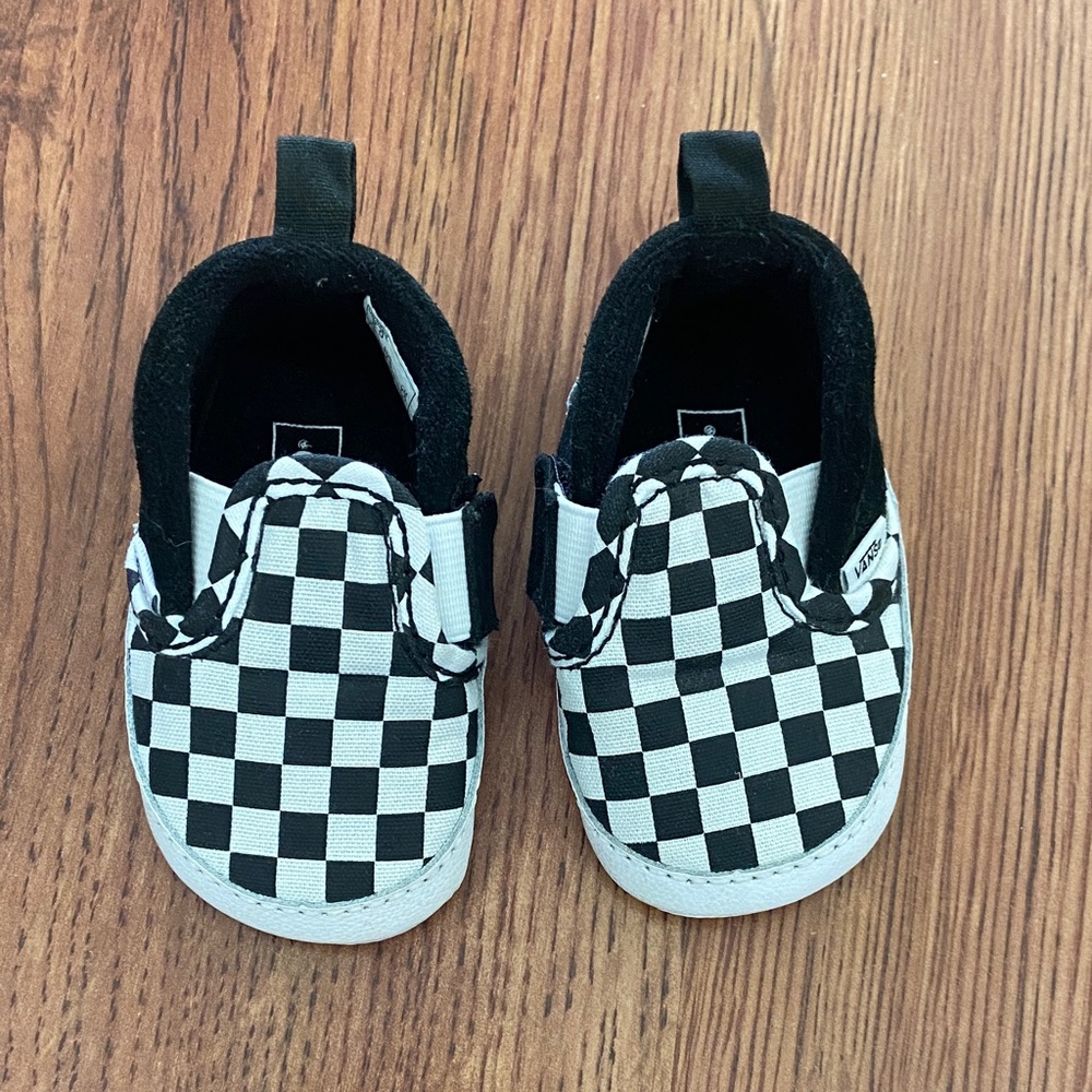 Vans baby crib Black and White Checkered Sneakers size 2